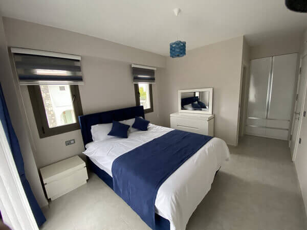Blue-Bedroom-2-600.jpg