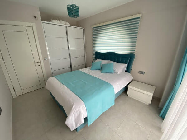 Turquoise-Room-2-600.jpg