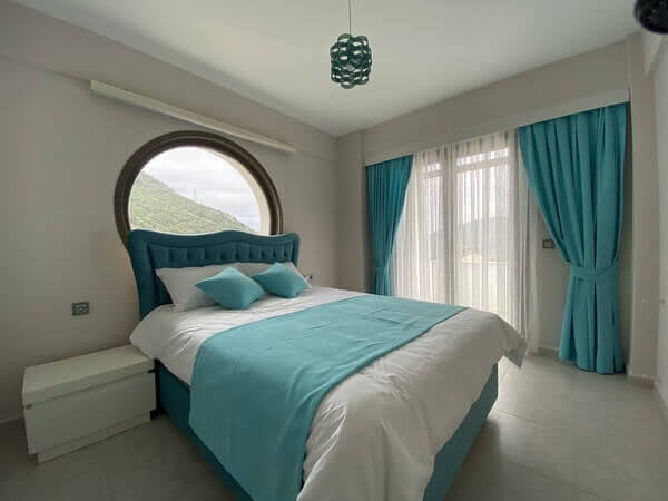 Turquoise-Room-4-600.jpg